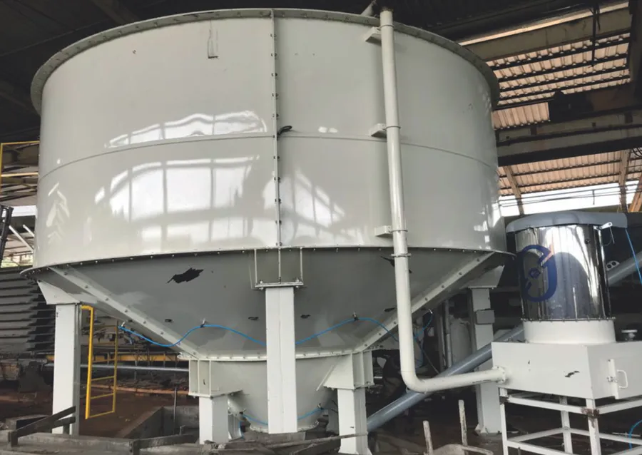 Silo de cimento próprio
